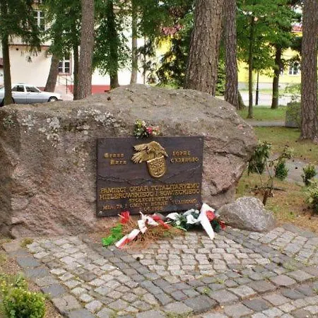 Borne Militaria 46m Dla 5 Osob Kody Przed Przyjazdem W Wiadomosci Od Operatora *