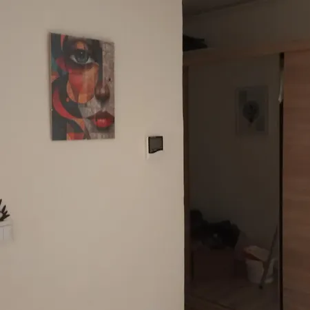 Apartament Borne Militaria Wygodne Mieszkanei Dla 5 Osób Samodzielne Zameldowanie, Kody W Wiadomości Przed Przyjazdem Borne Sulinowo